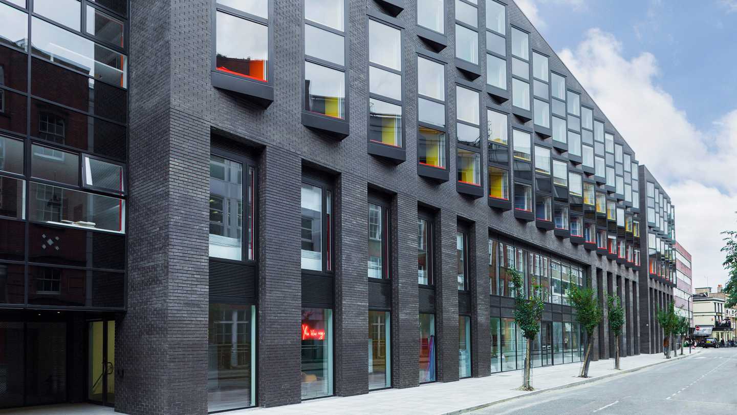 Living in London Kaplan Living